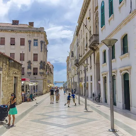 Lapis Lägenhet Split